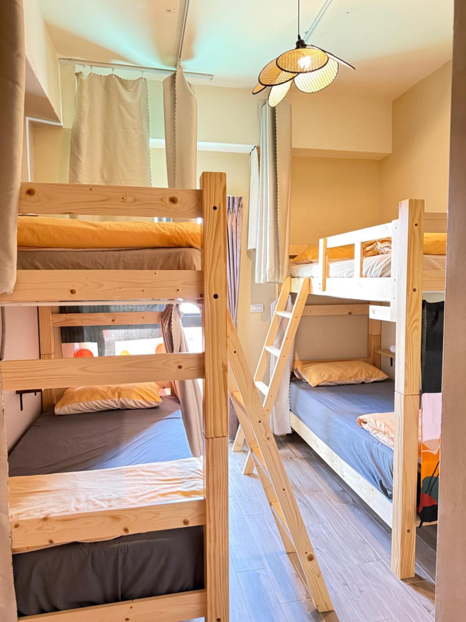 Dreamy Nomads Hostel日月潭背包客 Юйчі Екстер'єр фото